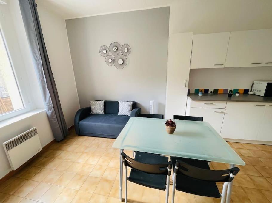 Chez Leo I - Appartement T2 Proche Tricastin Bollène Extérieur photo